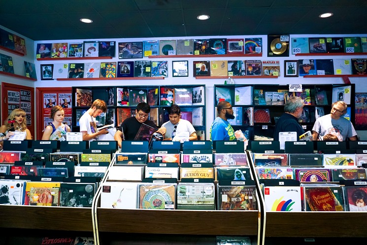 hou_mus_20170422_recordstoreday_marcotorres_0010